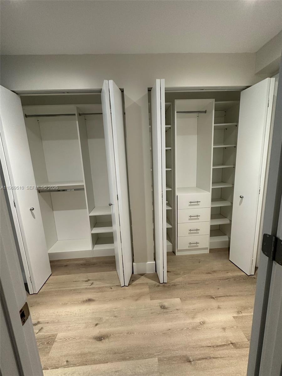 801 Brickell Key Blvd #809, Miami FL 33131