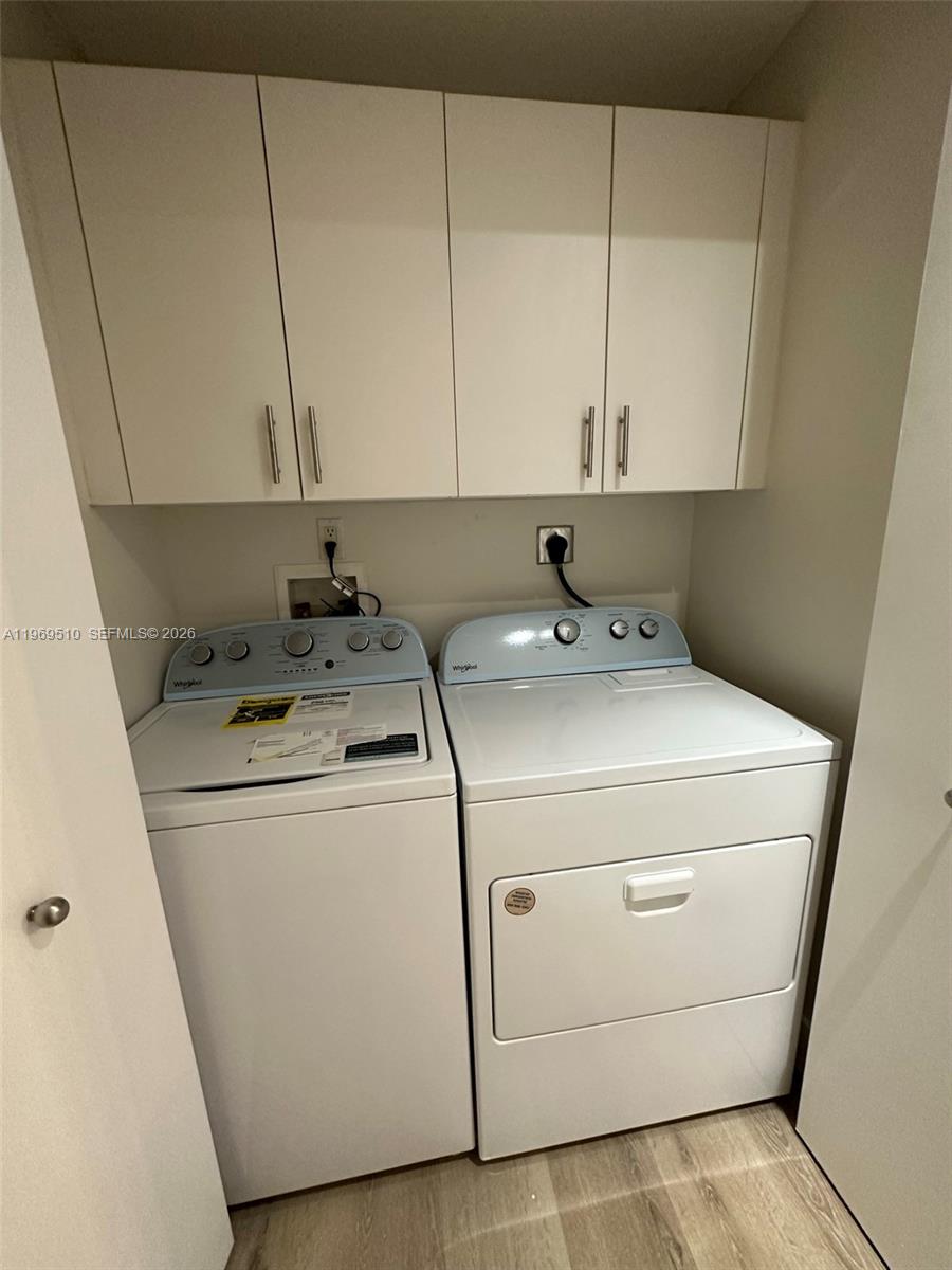 801 Brickell Key Blvd #809, Miami FL 33131