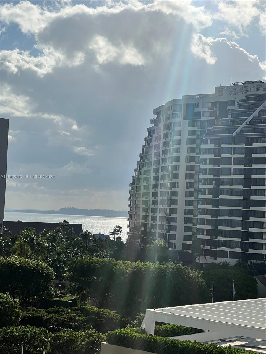 801 Brickell Key Blvd #809, Miami FL 33131