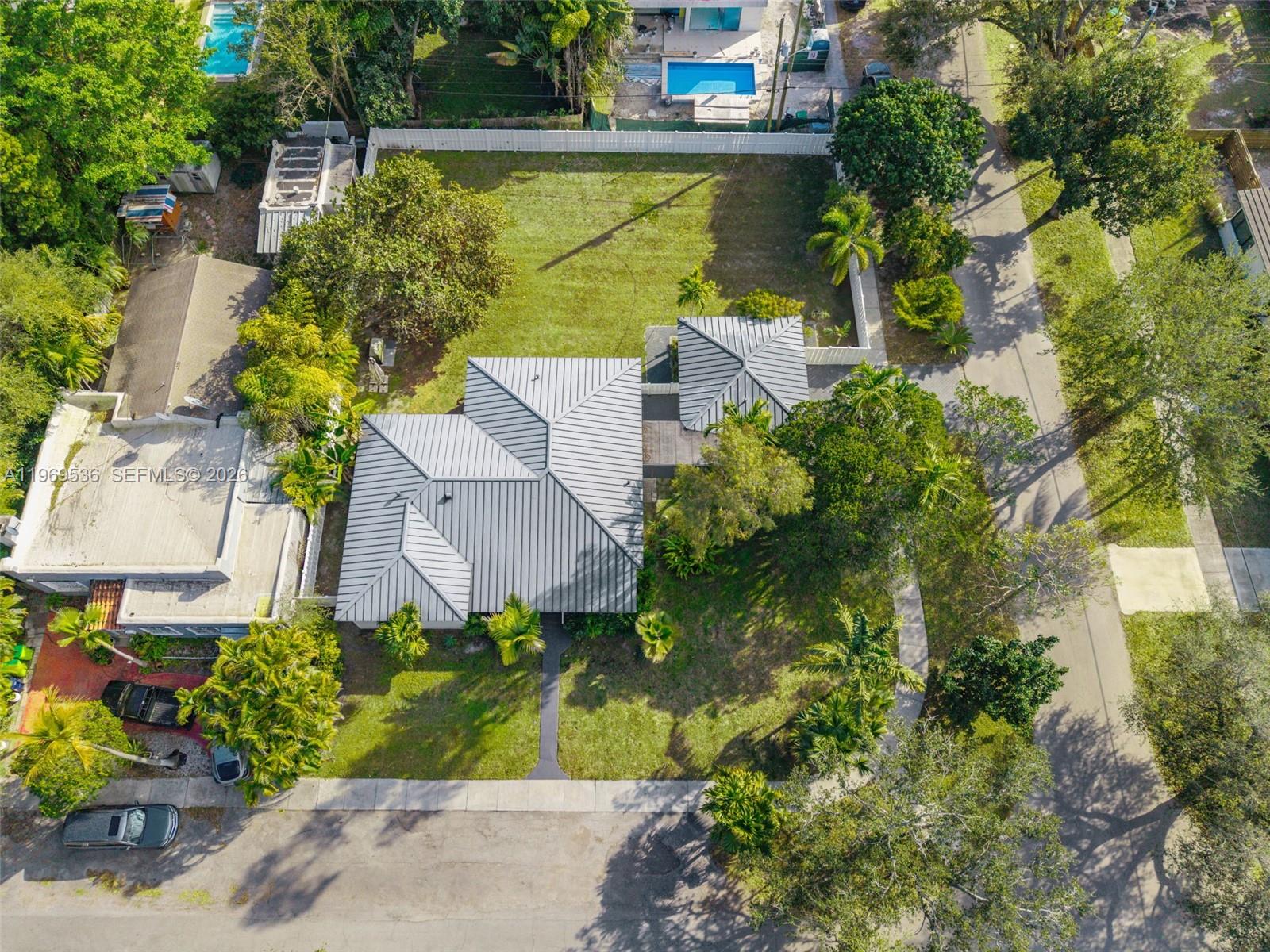 312 NE 90th St, El Portal FL 33138