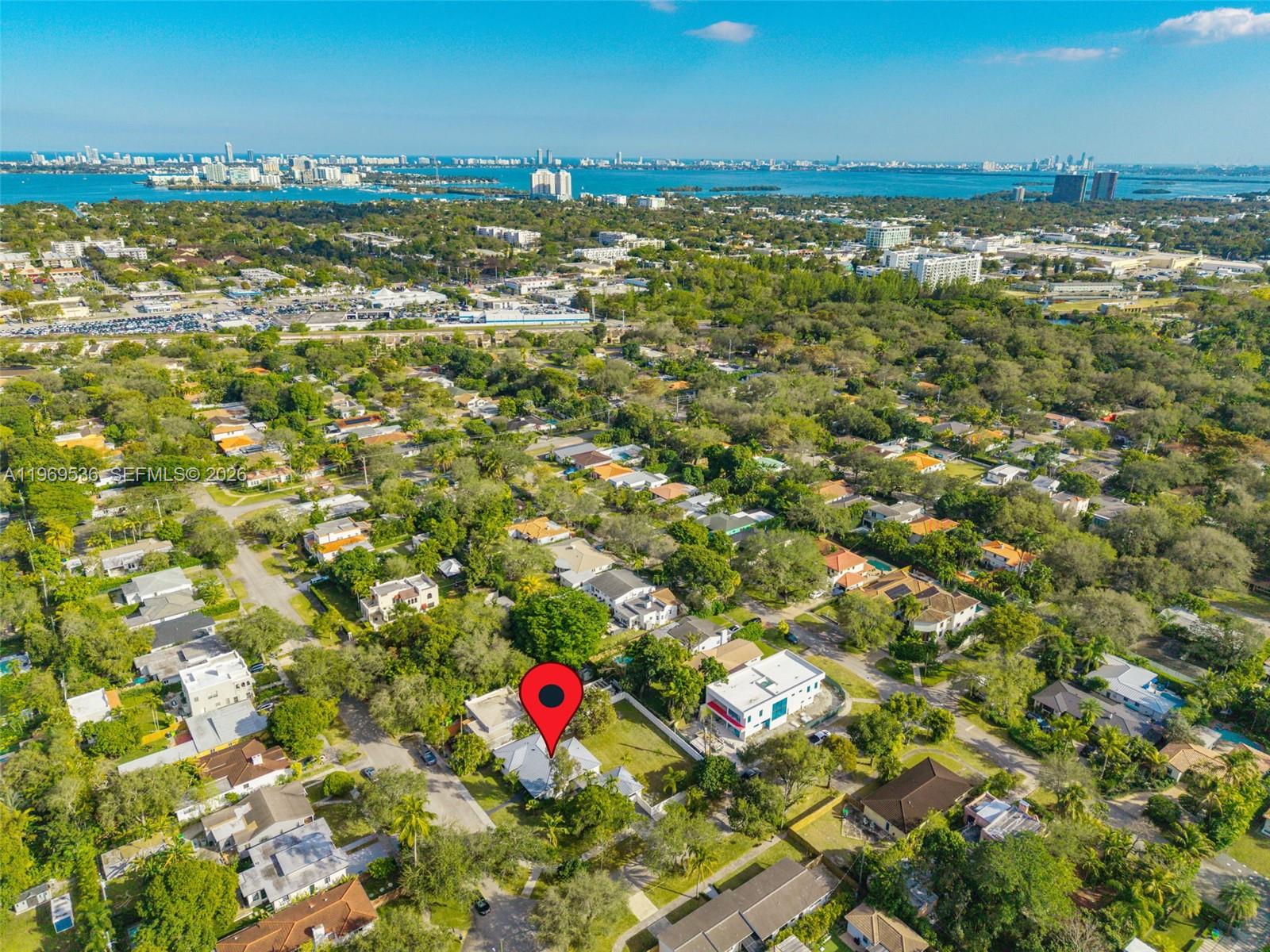 312 NE 90th St, El Portal FL 33138