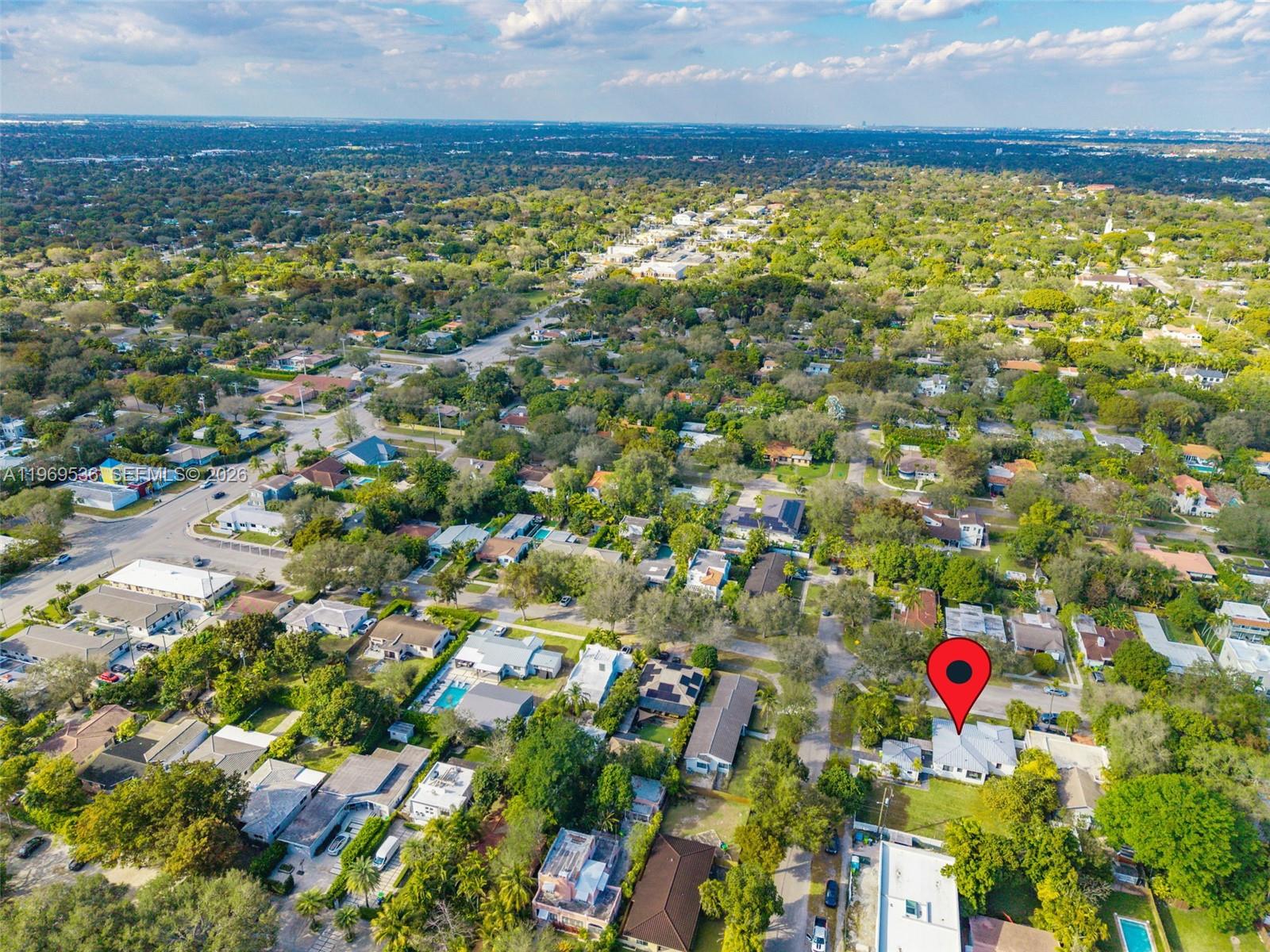 312 NE 90th St, El Portal FL 33138