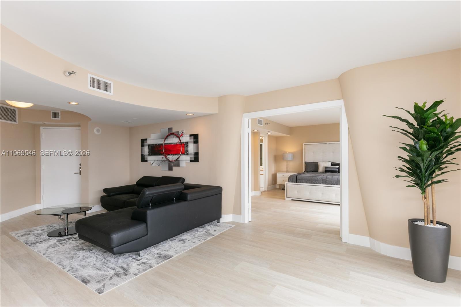 3500 Mystic Pointe Dr #2603, Aventura FL 33180