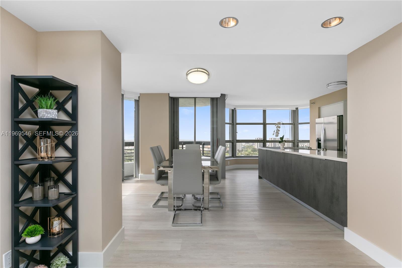 3500 Mystic Pointe Dr #2603, Aventura FL 33180