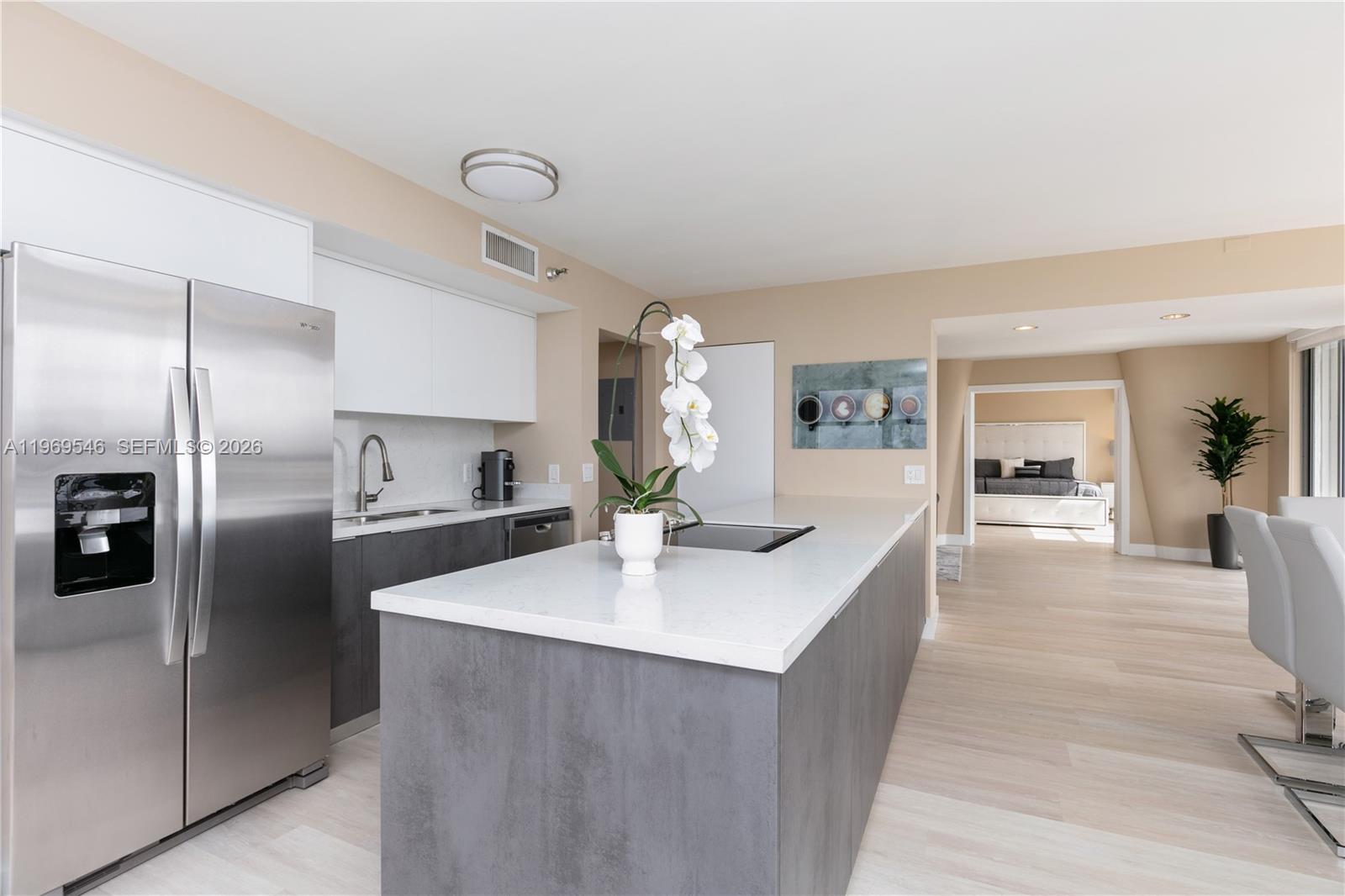 3500 Mystic Pointe Dr #2603, Aventura FL 33180