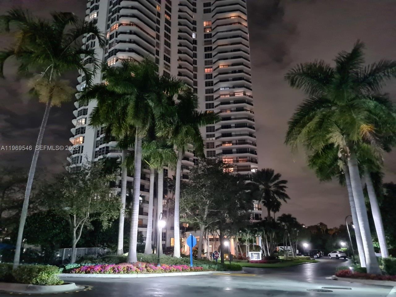 3500 Mystic Pointe Dr #2603, Aventura FL 33180