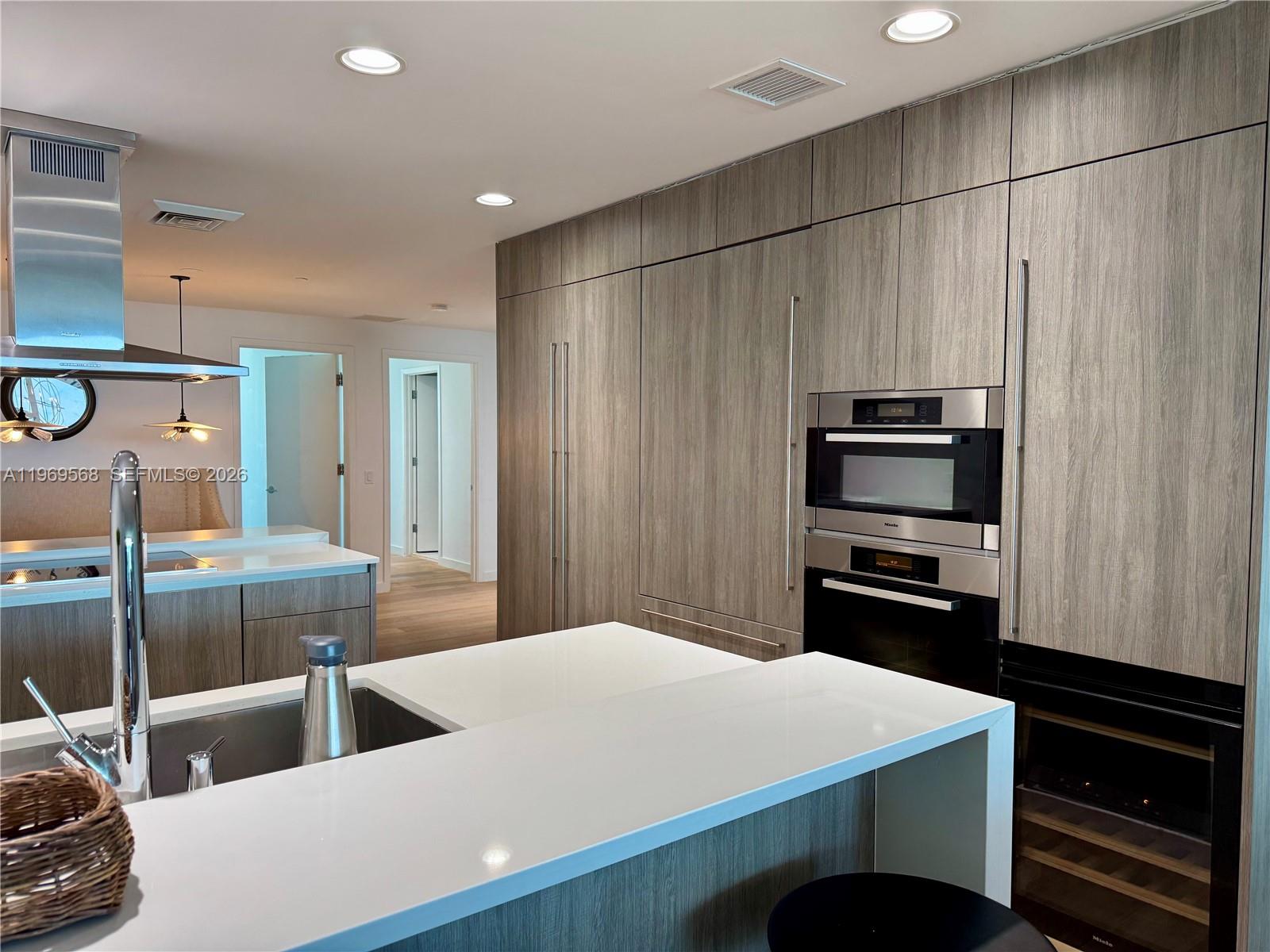 350 Ocean Dr #406N, Key Biscayne FL 33149