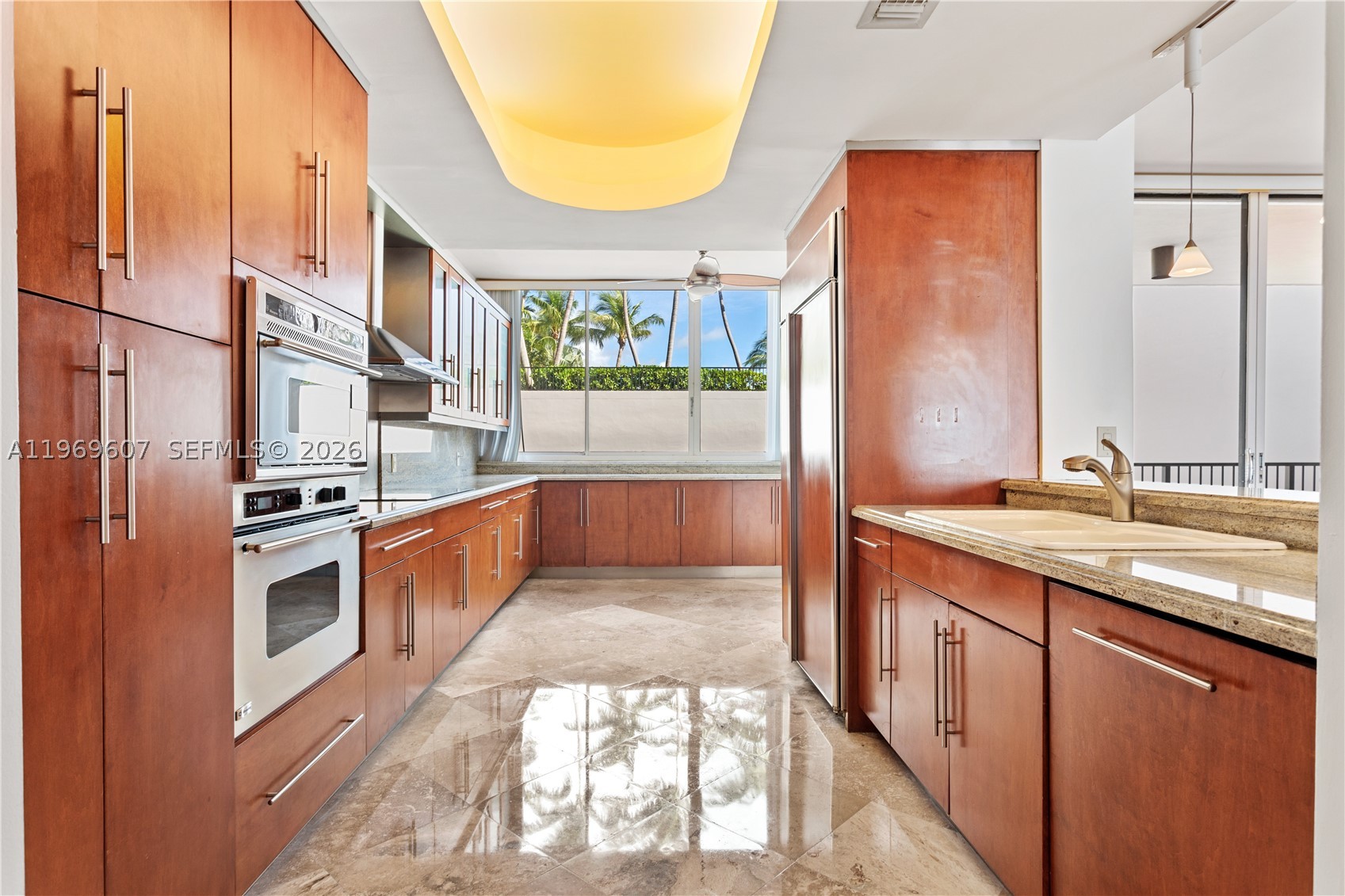 1000 Venetian Way #301, Miami FL 33139