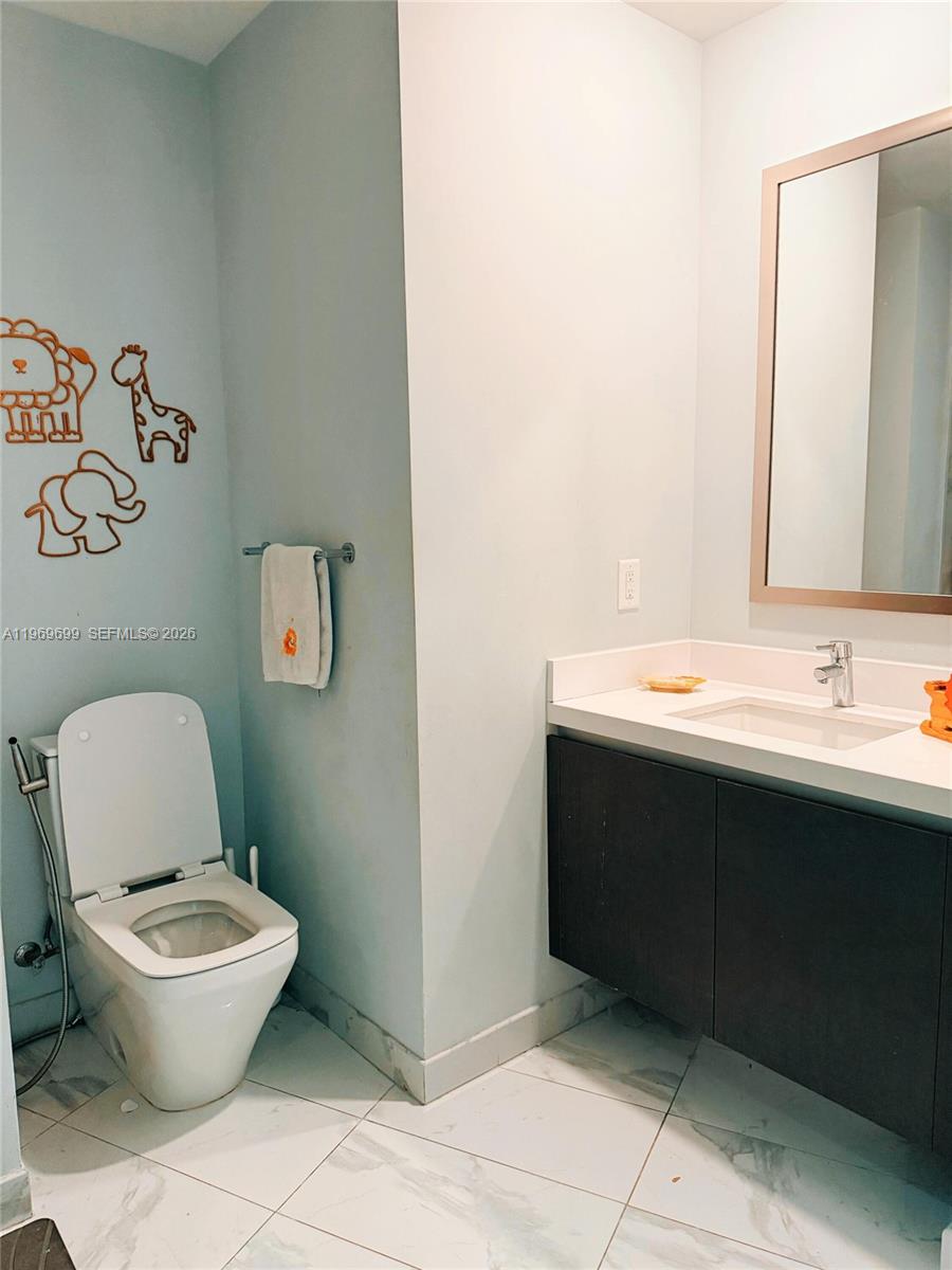851 NE 1st Ave #2212, Miami FL 33132