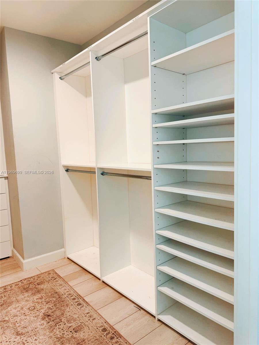 851 NE 1st Ave #2212, Miami FL 33132