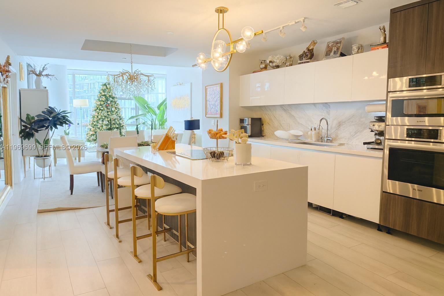 851 NE 1st Ave #2212, Miami FL 33132