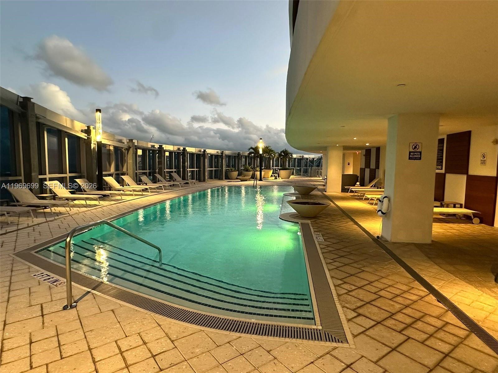851 NE 1st Ave #2212, Miami FL 33132