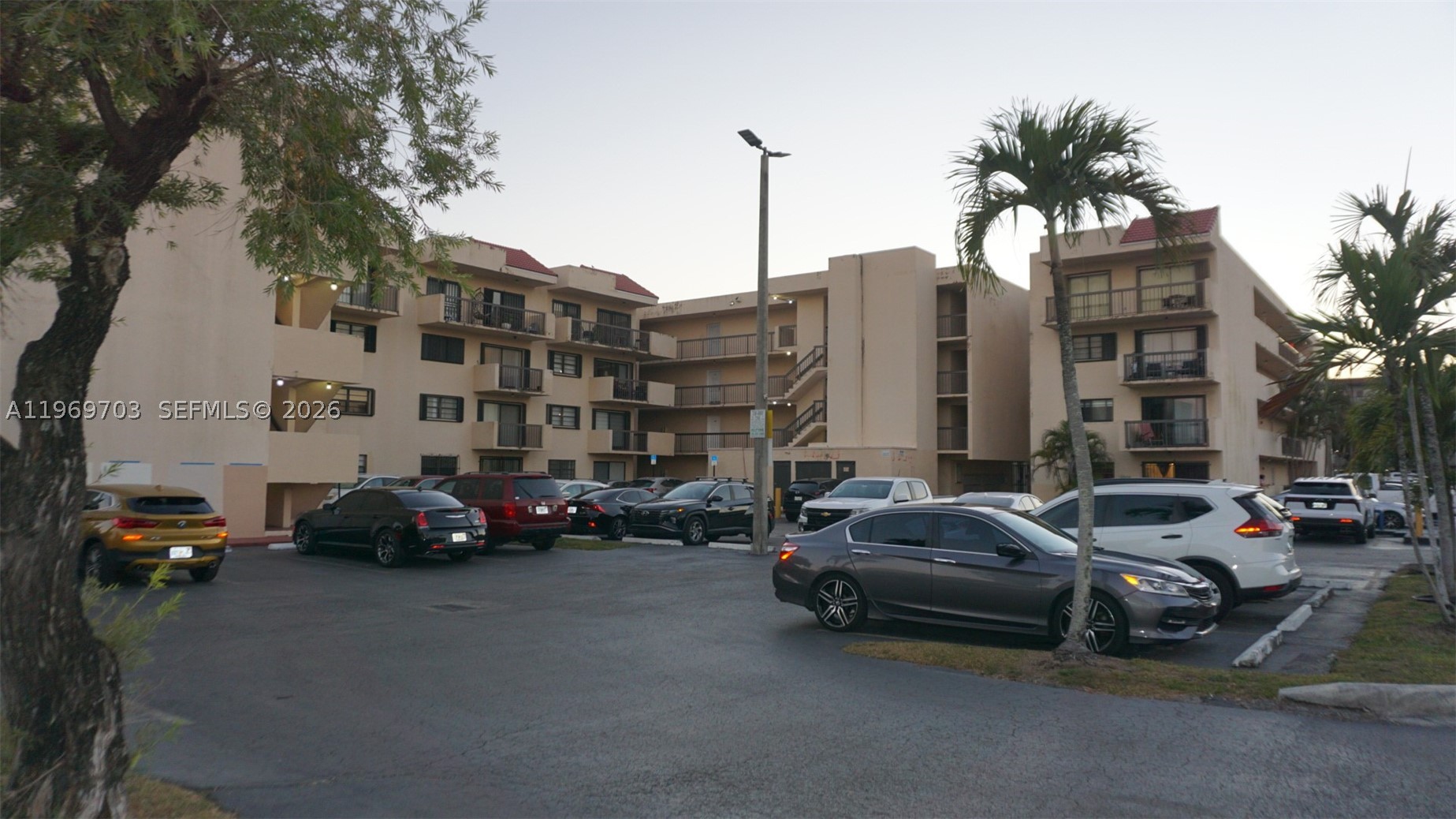 995 SW 84th Ave #218, Miami FL 33144