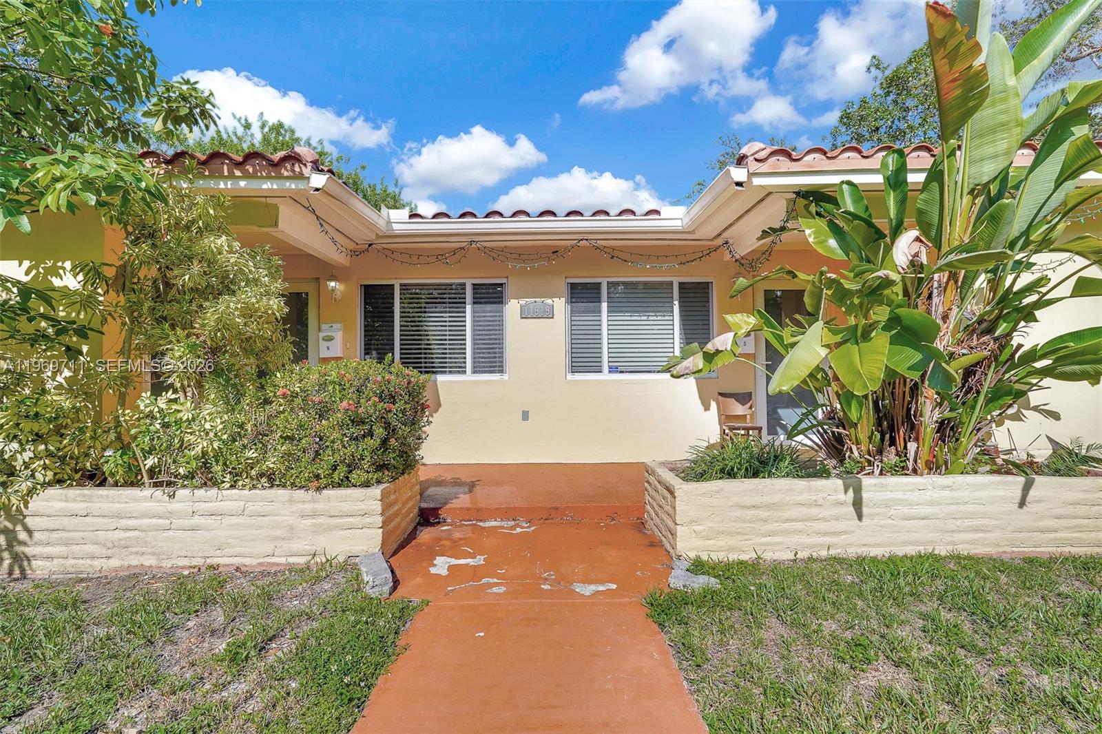 11919 NE 8th av, Biscayne Park FL 33161