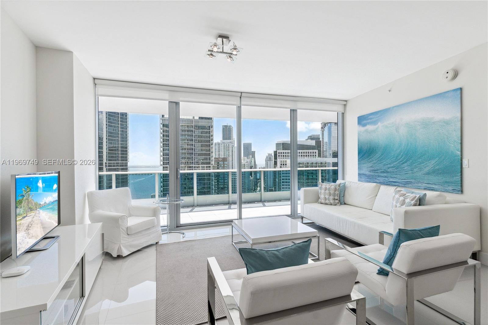 200 Biscayne Boulevard Way #4304, Miami FL 33131