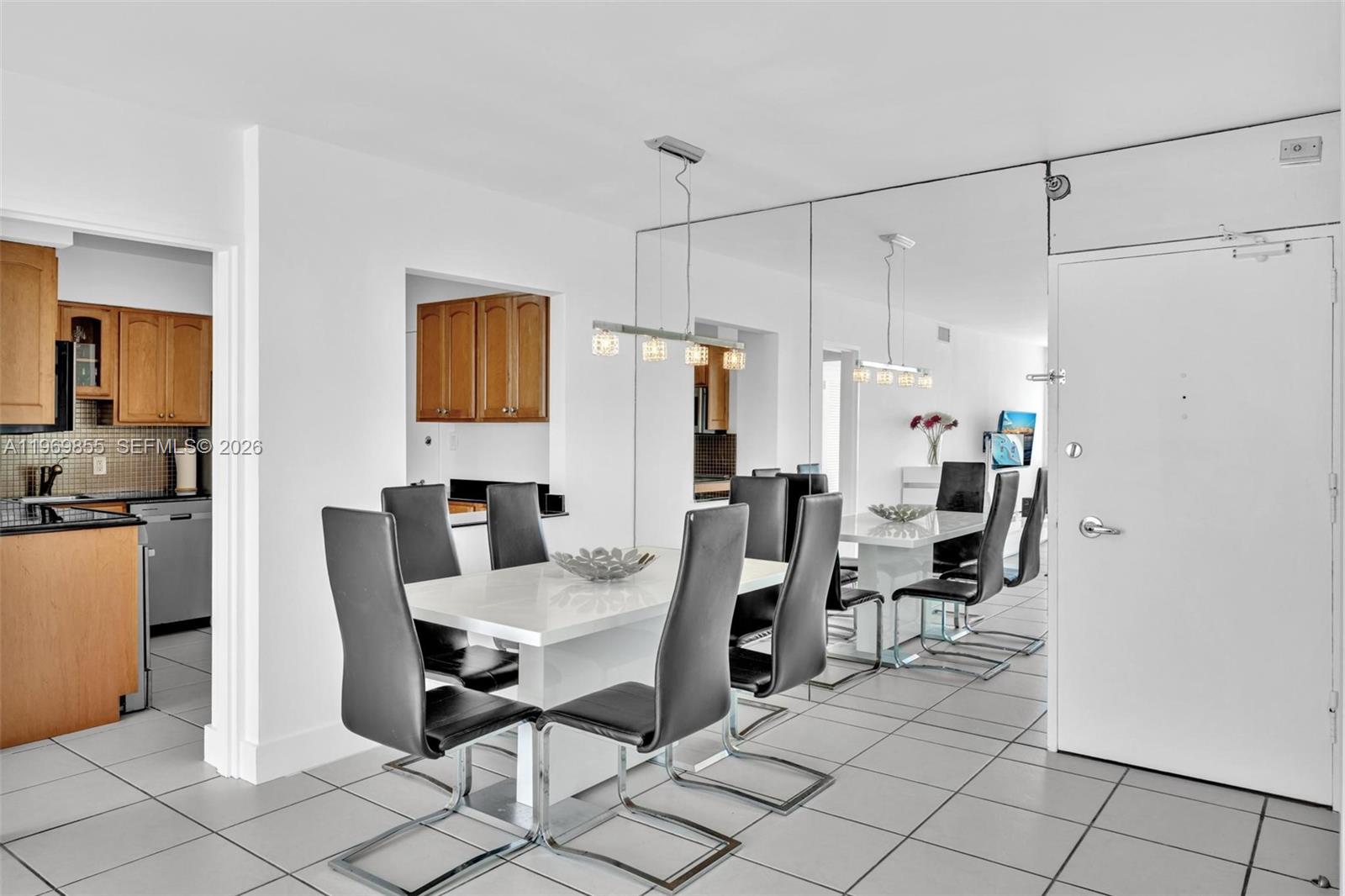 5161 Collins Ave #1017, Miami Beach FL 33140