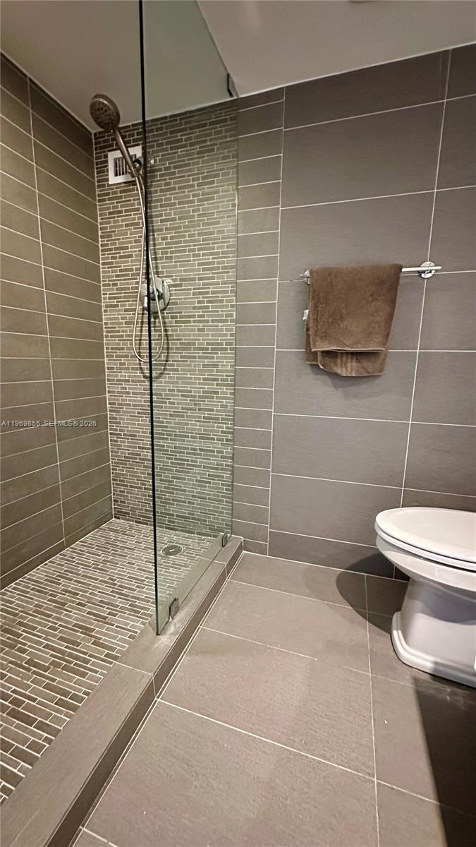 5161 Collins Ave #1017, Miami Beach FL 33140