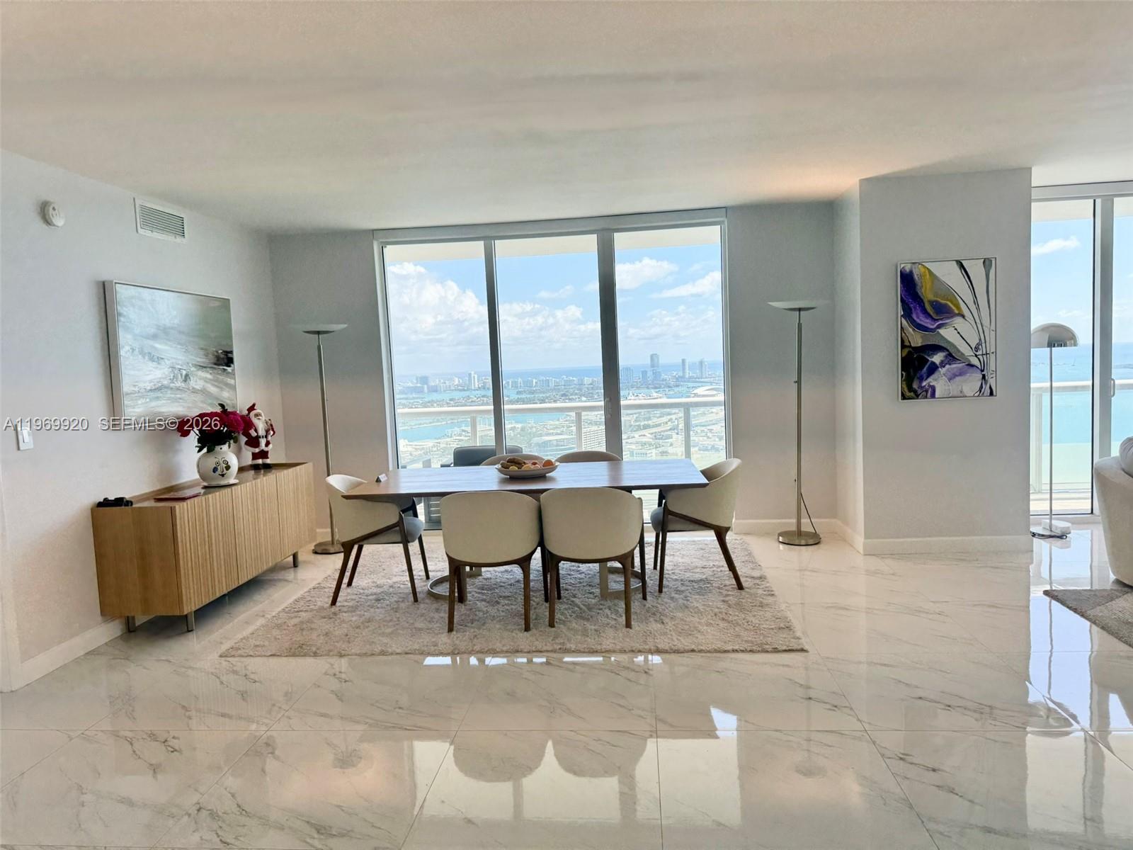 50 Biscayne Blvd #4710, Miami FL 33132