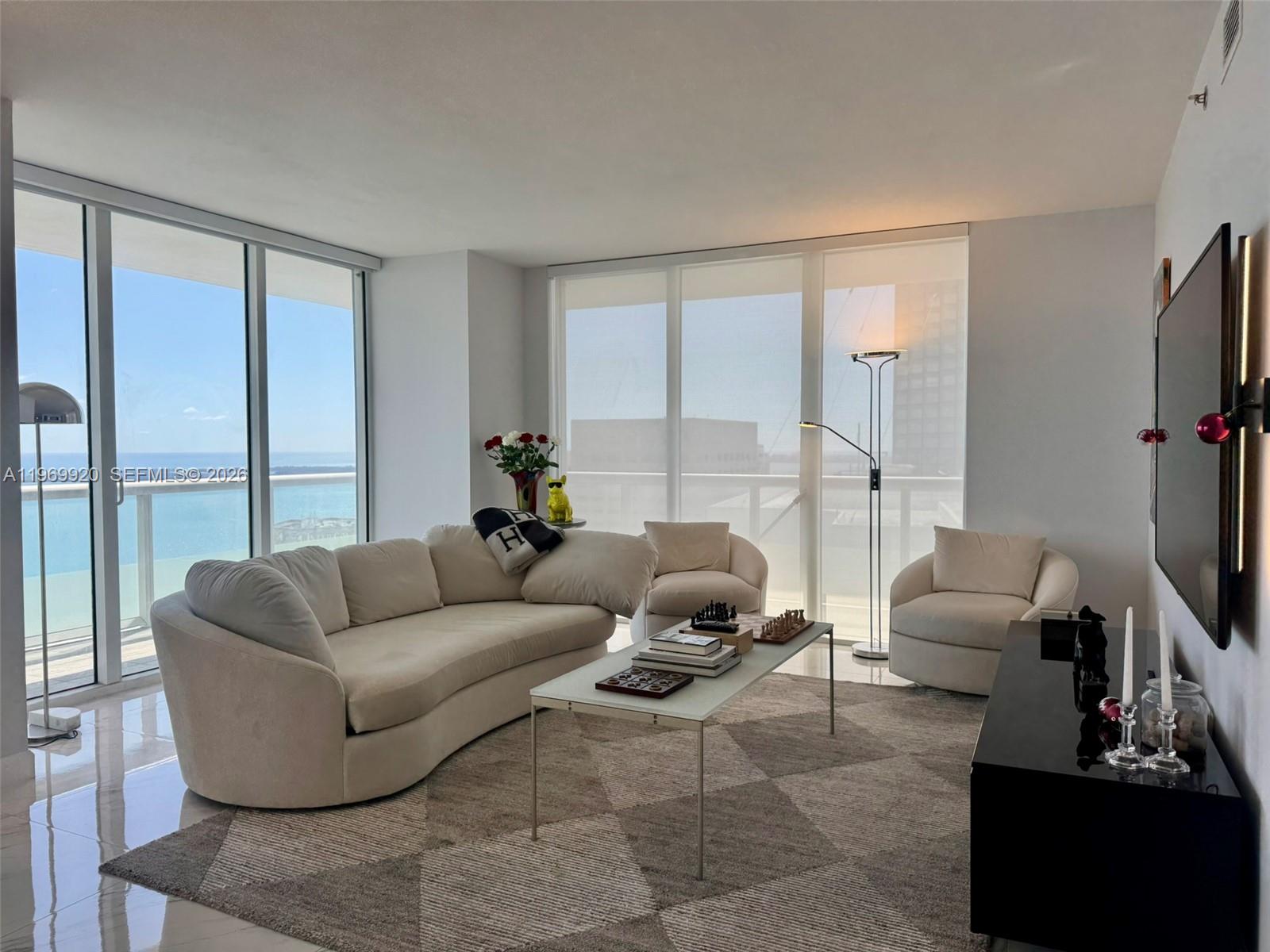 50 Biscayne Blvd #4710, Miami FL 33132