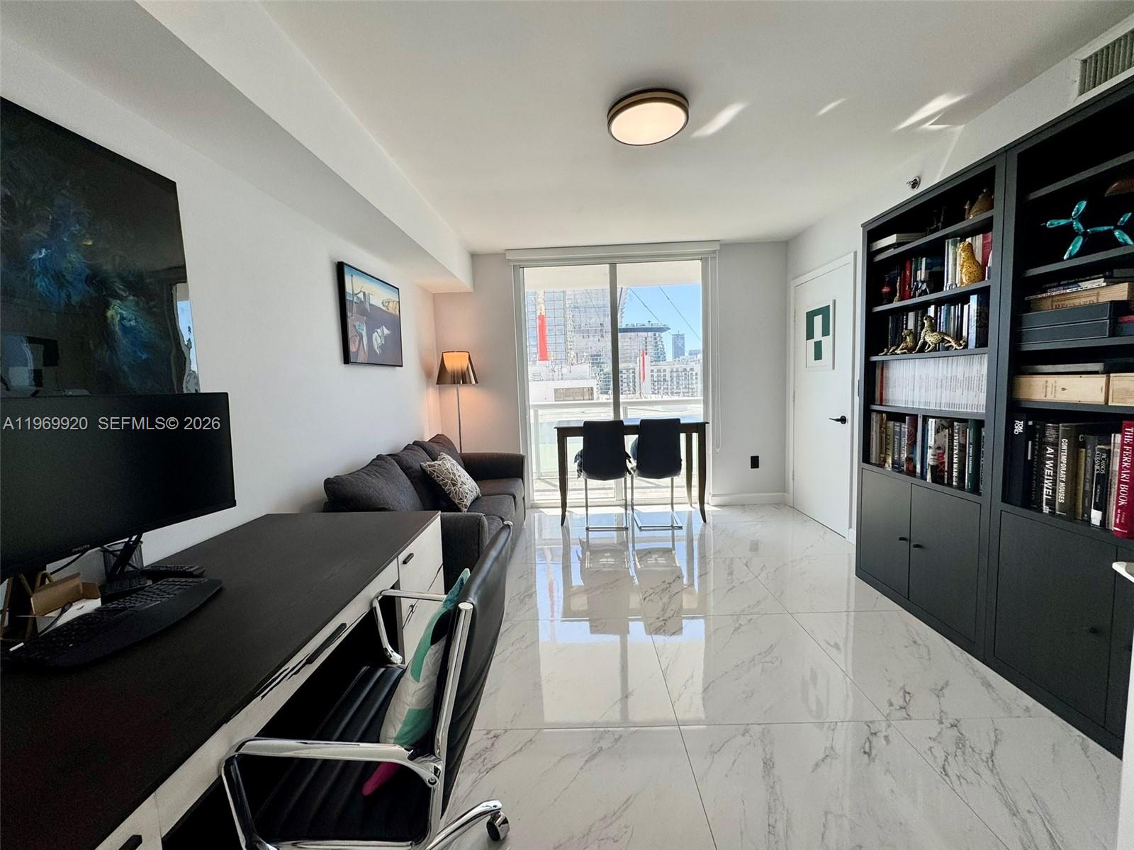 50 Biscayne Blvd #4710, Miami FL 33132