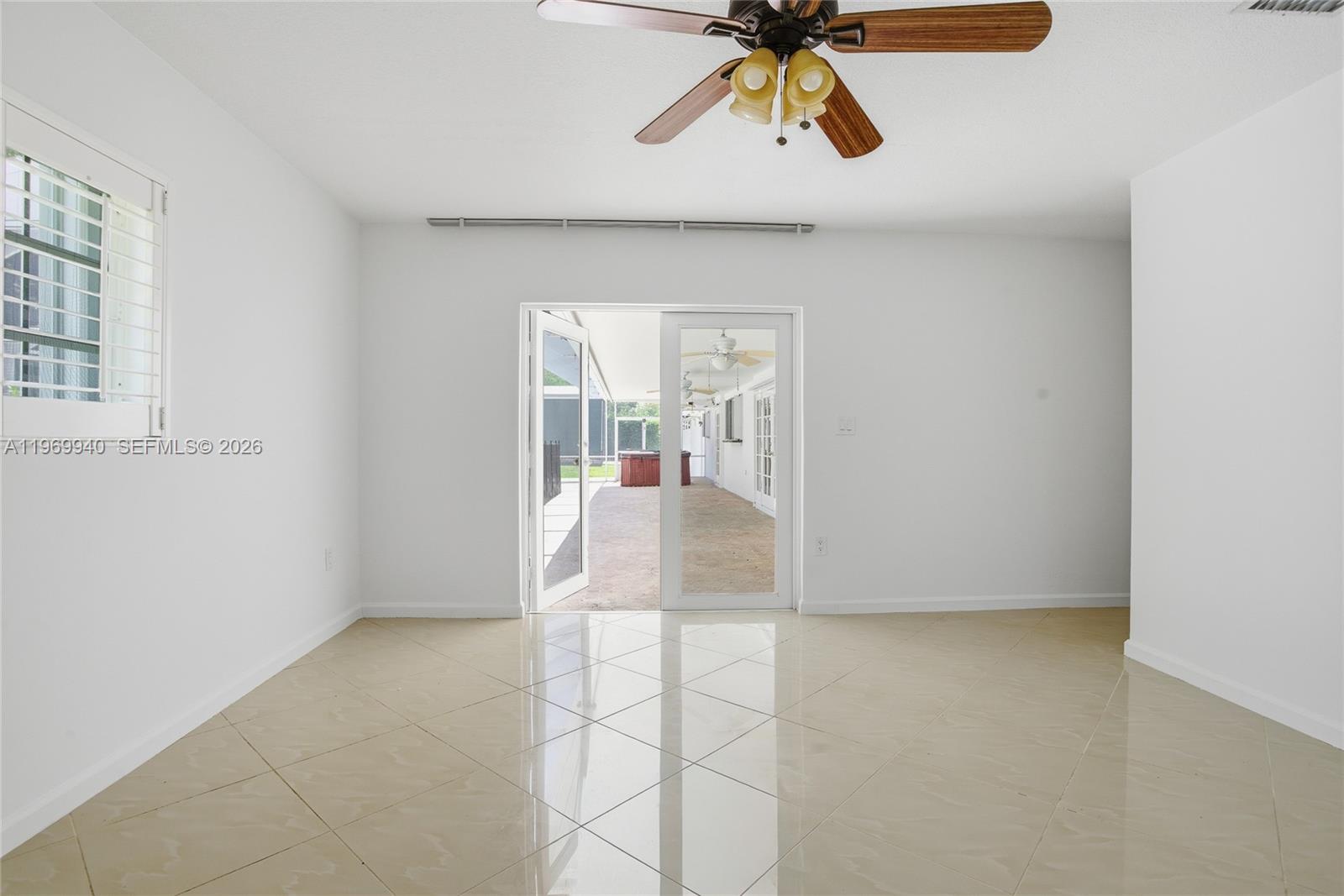 14721 SW 67th Ave, Coral Gables FL 33158
