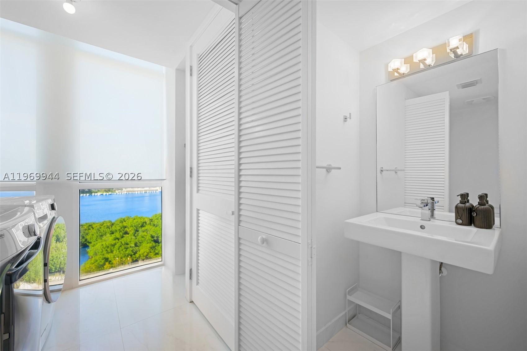 400 Sunny Isles Blvd #2004, Sunny Isles Beach FL 33160