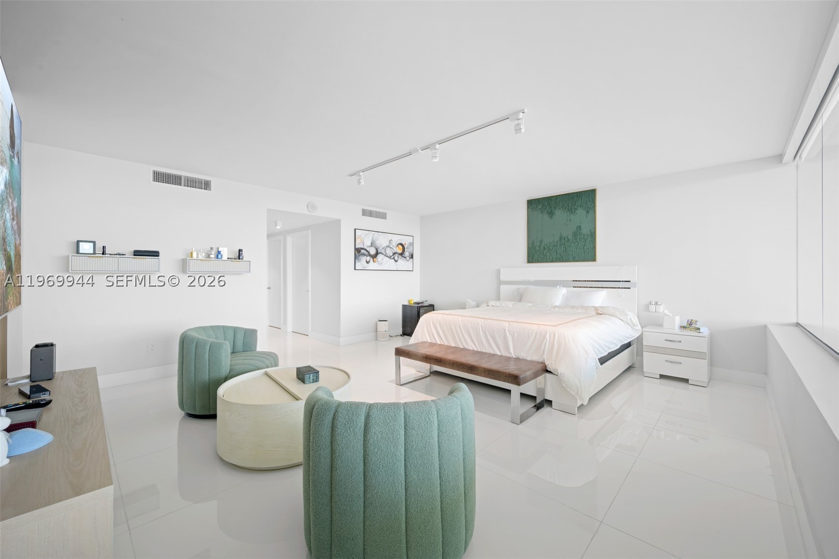 400 Sunny Isles Blvd #2004, Sunny Isles Beach FL 33160
