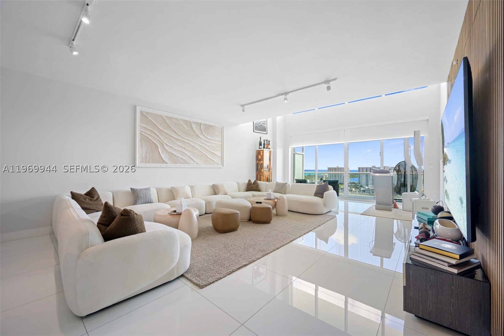 400 Sunny Isles Blvd #2004, Sunny Isles Beach FL 33160