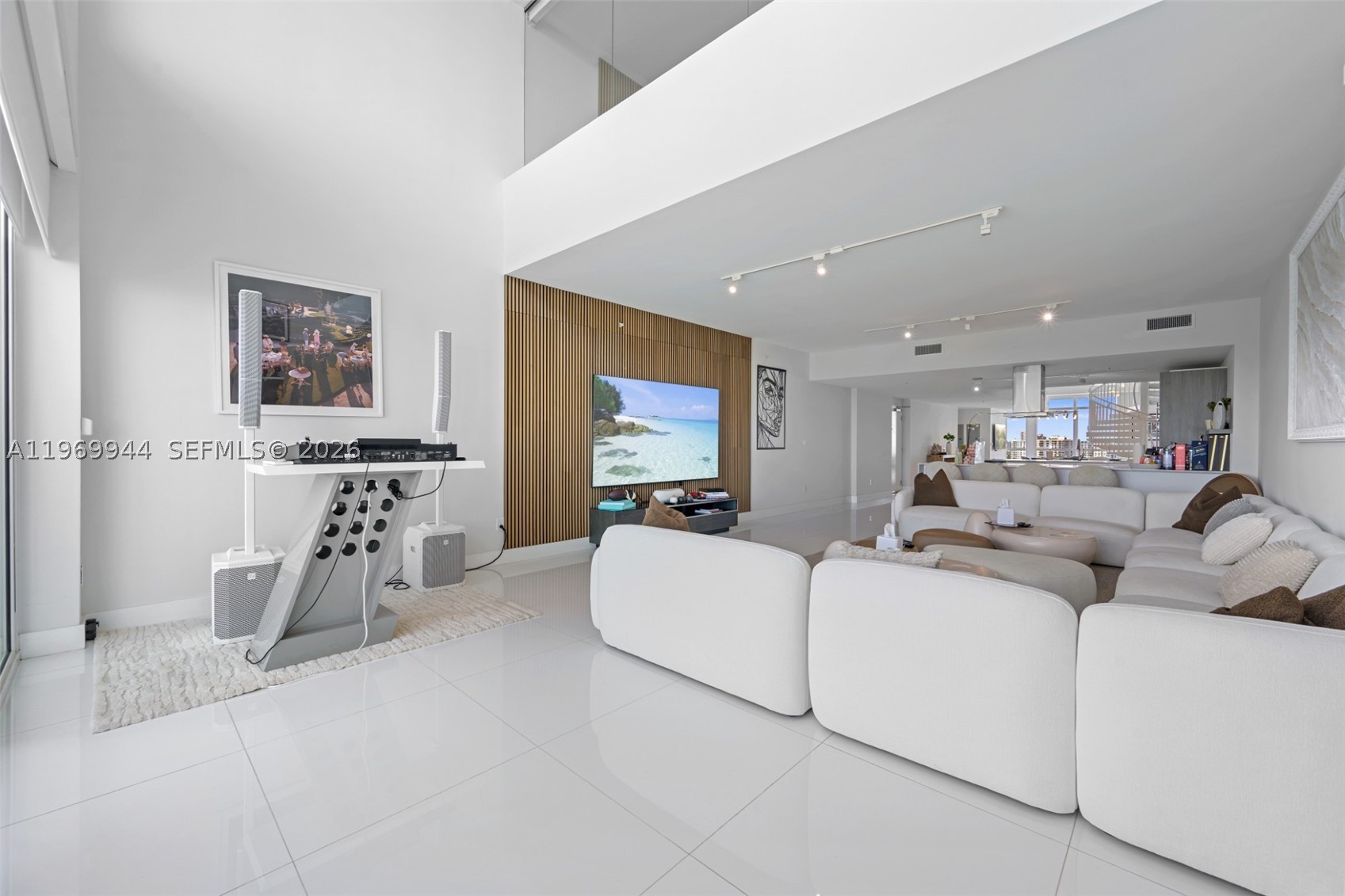 400 Sunny Isles Blvd #2004, Sunny Isles Beach FL 33160