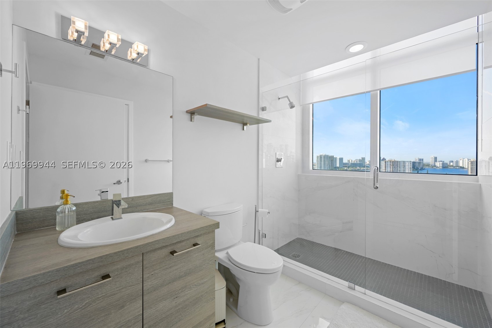 400 Sunny Isles Blvd #2004, Sunny Isles Beach FL 33160