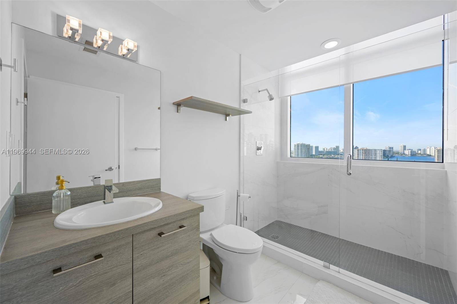 400 Sunny Isles Blvd #2004, Sunny Isles Beach FL 33160
