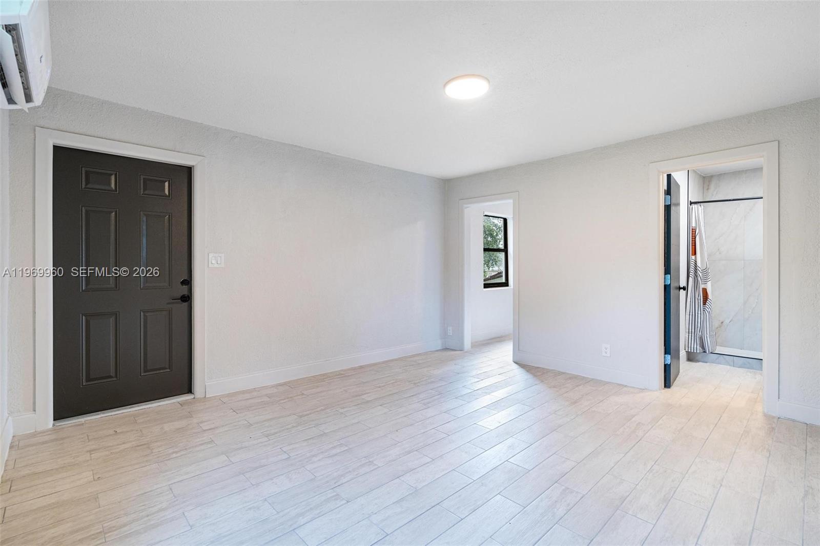 1523 NW 38th St, Miami FL 33142