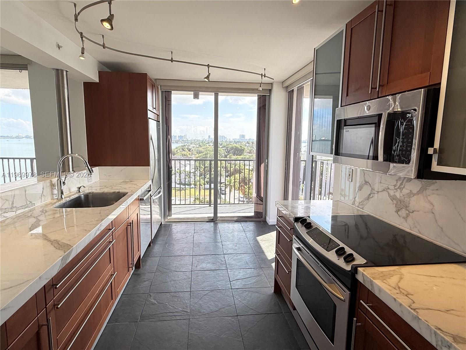 801 N Venetian Dr #802, Miami FL 33139