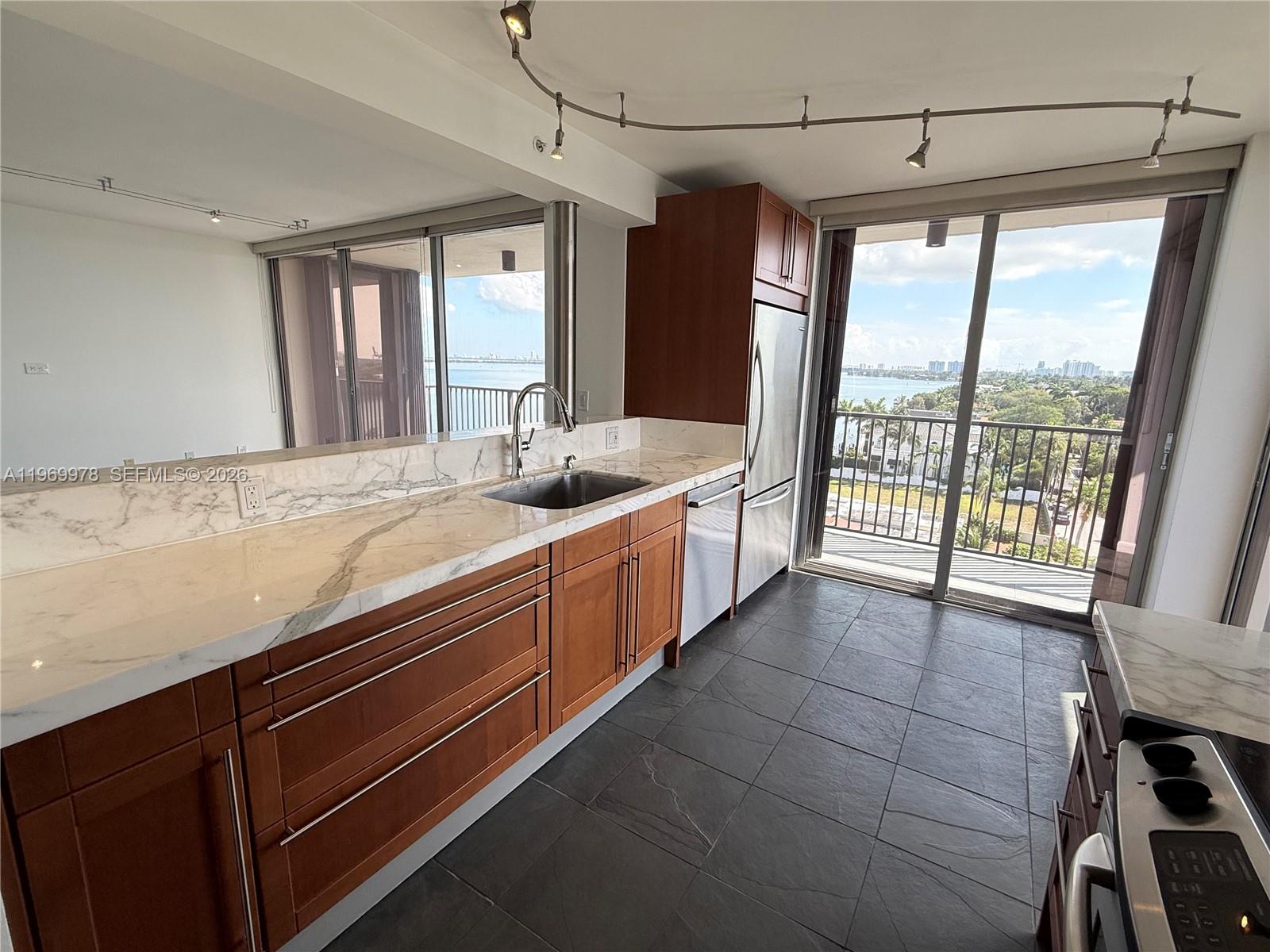 801 N Venetian Dr #802, Miami FL 33139