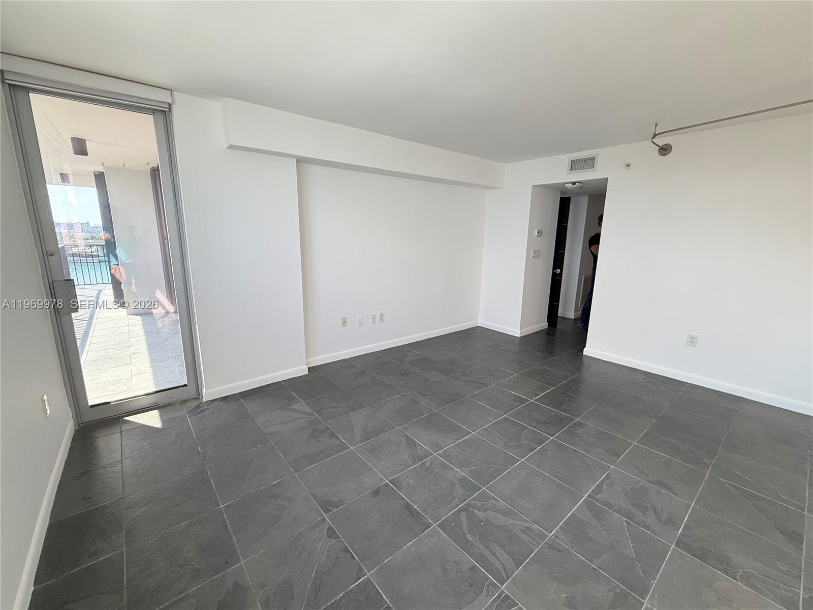 801 N Venetian Dr #802, Miami FL 33139