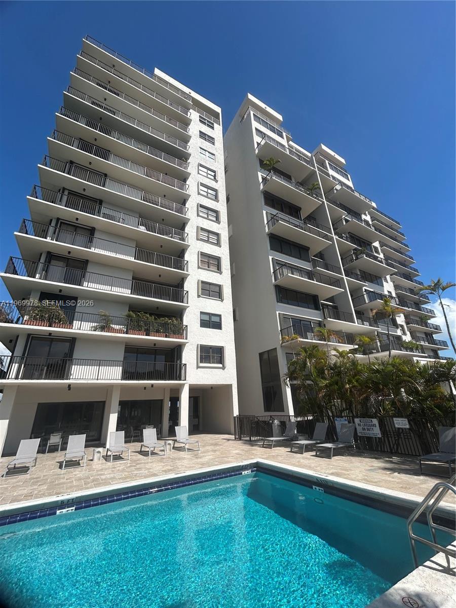 801 N Venetian Dr #802, Miami FL 33139