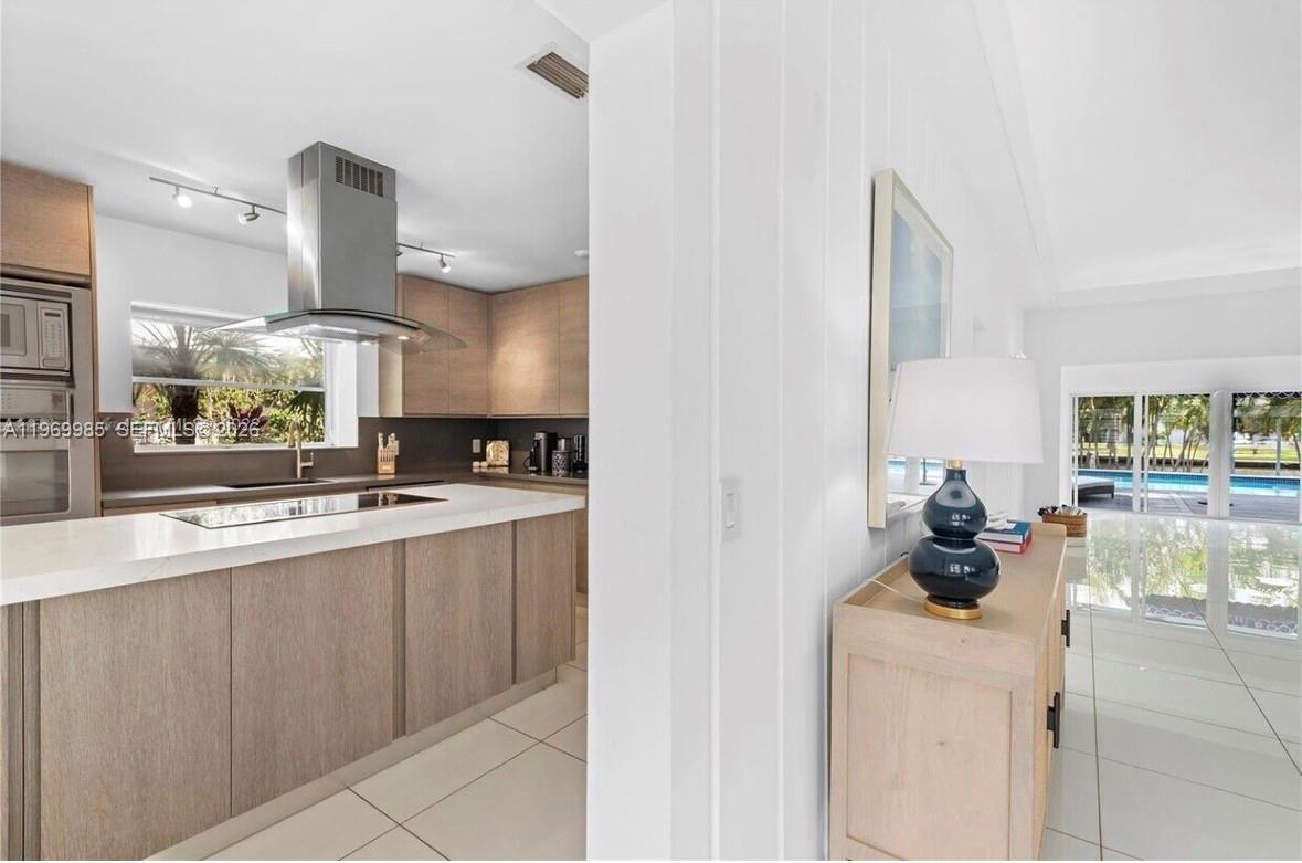 1025 Belle Meade Island Dr, Miami FL 33138