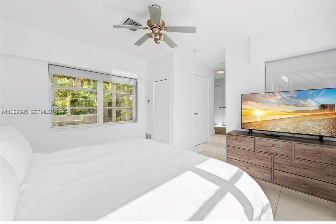 1025 Belle Meade Island Dr, Miami FL 33138