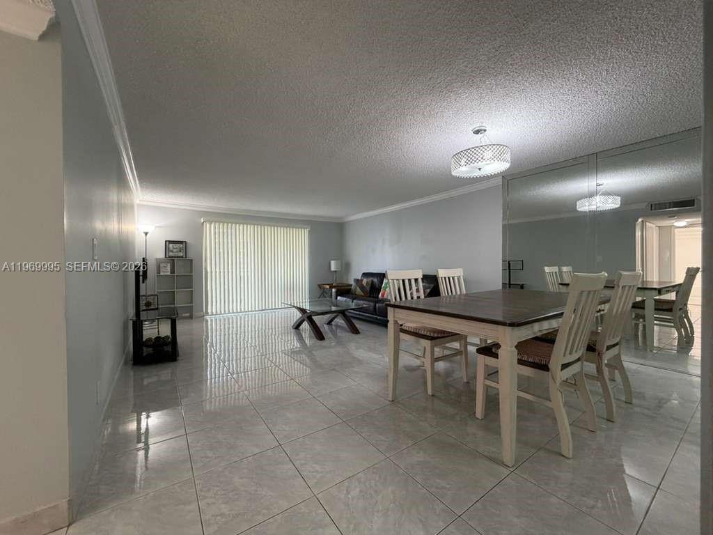 301 SE 3rd St #109, Dania Beach FL 33004