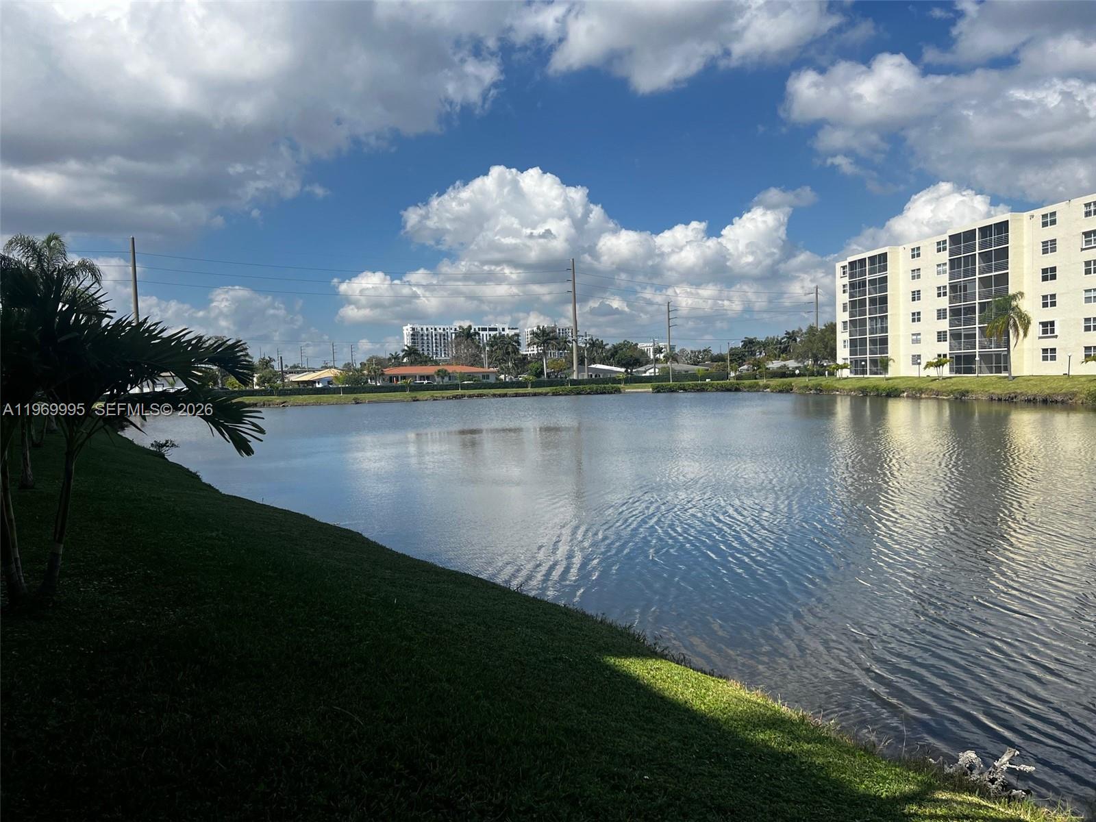 301 SE 3rd St #109, Dania Beach FL 33004