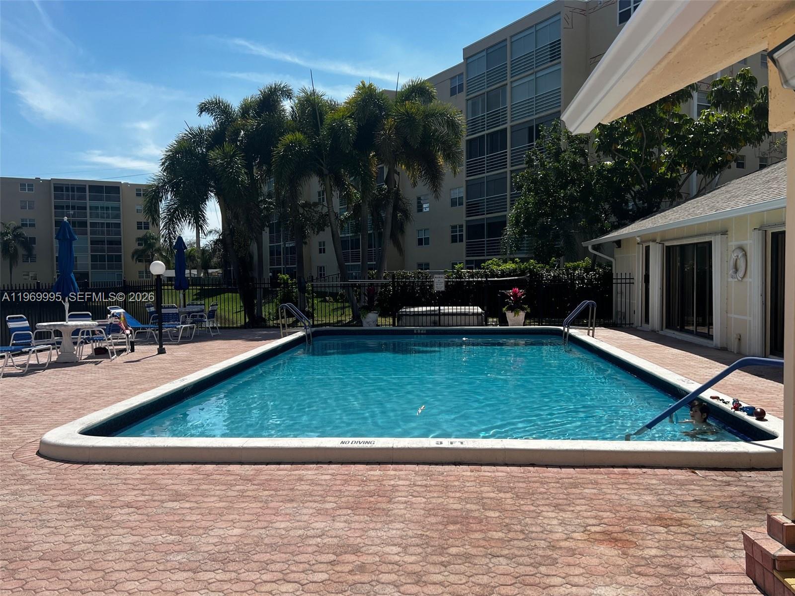 301 SE 3rd St #109, Dania Beach FL 33004