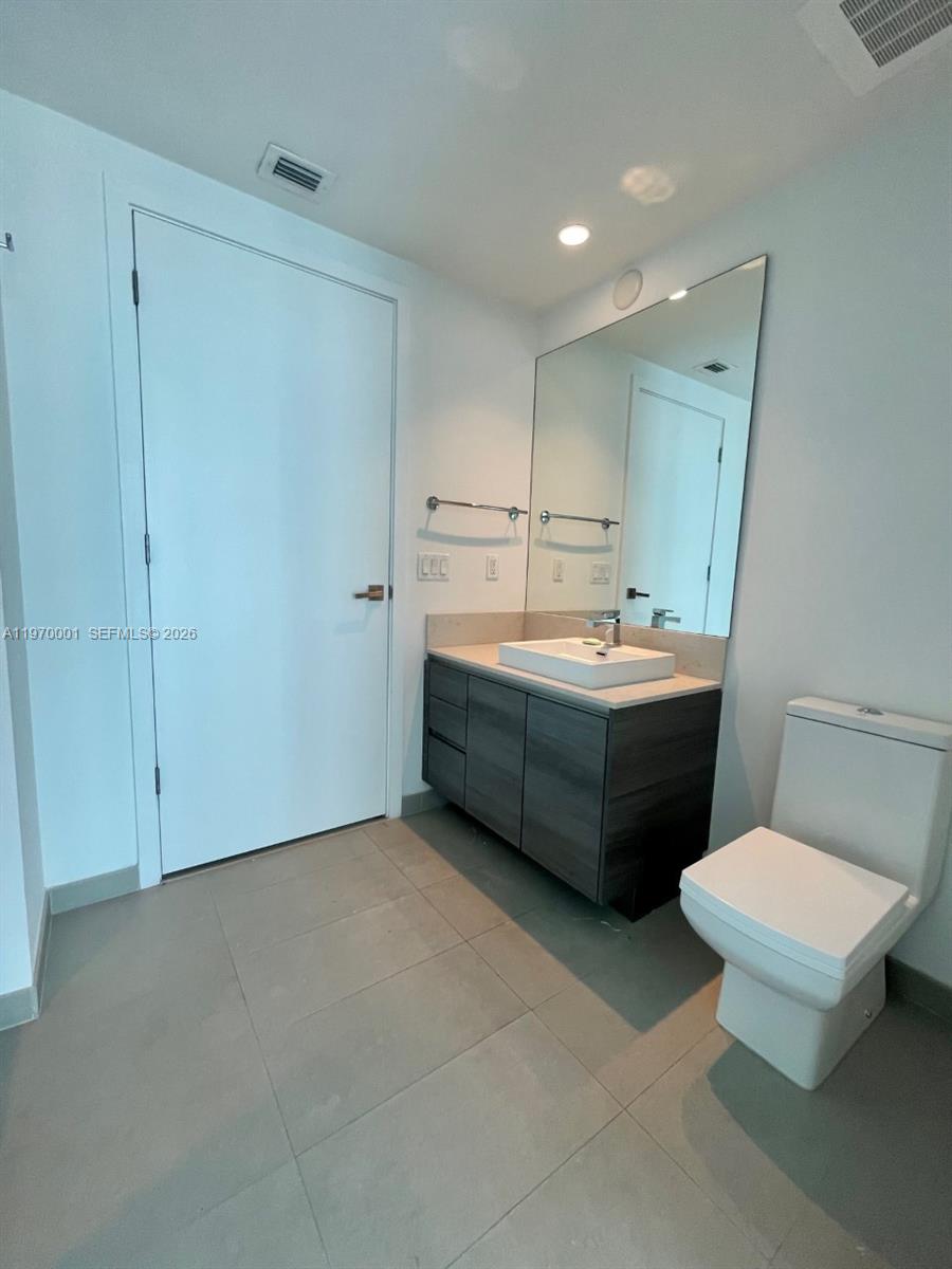 1080 Brickell Ave #3009, Miami FL 33131
