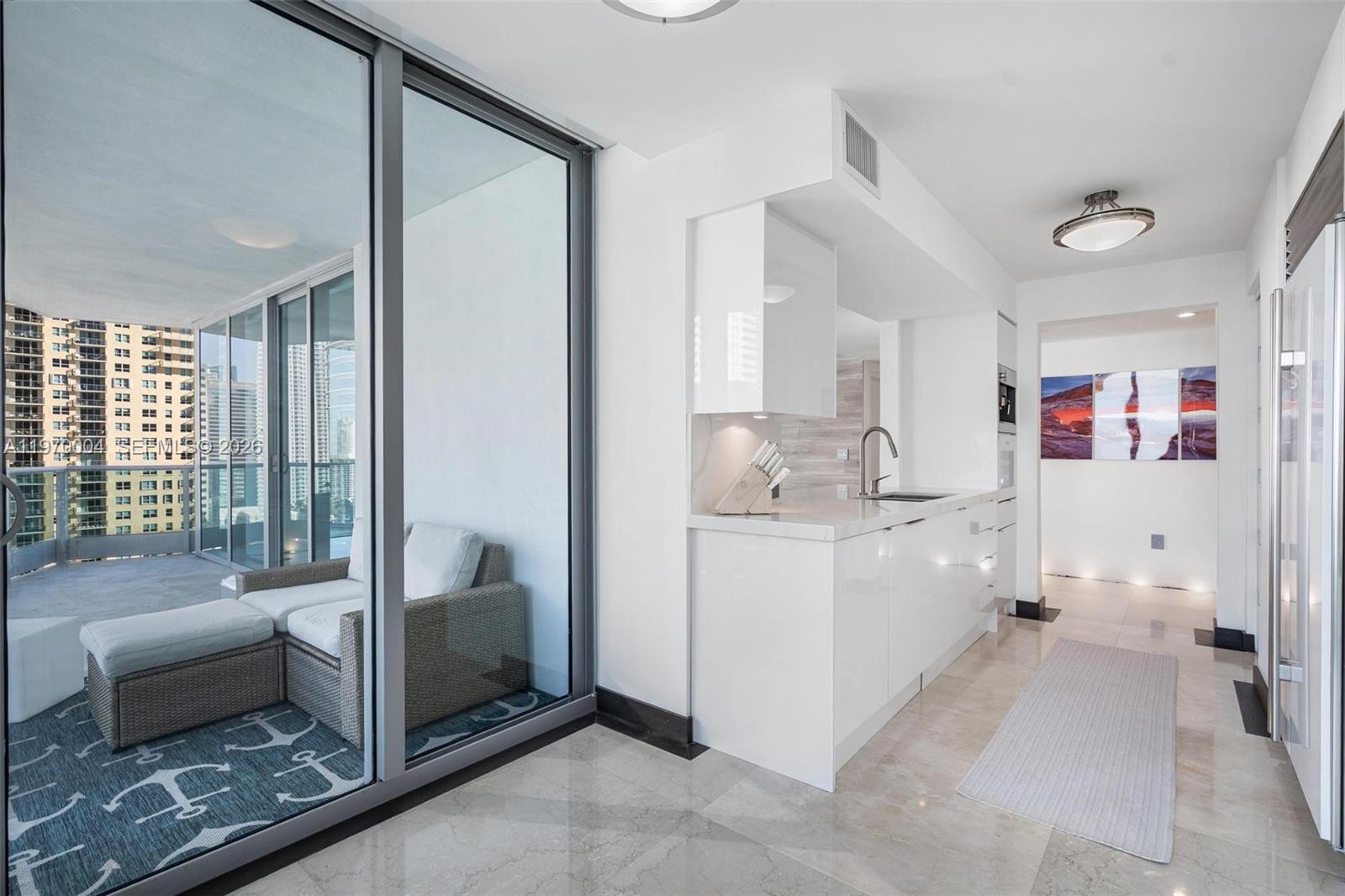 1331 Brickell Bay Dr #2402, Miami FL 33131
