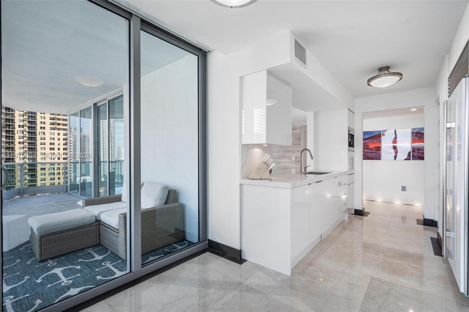 1331 Brickell Bay Dr #2402, Miami FL 33131