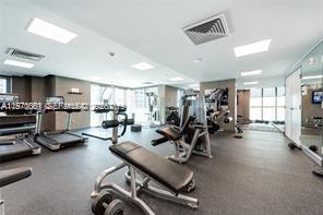 950 Brickell Bay Dr #1505, Miami FL 33131
