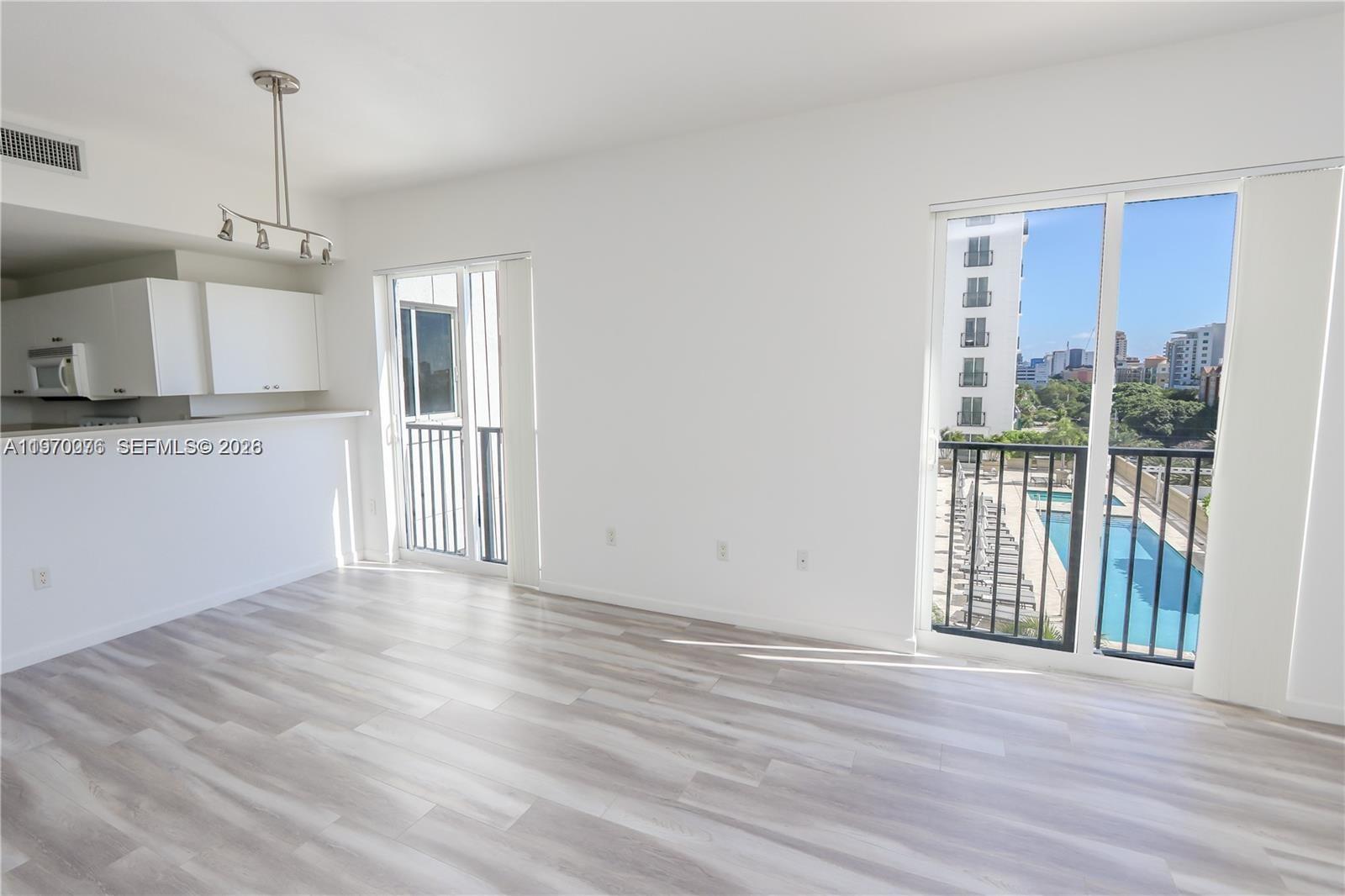 10 Aragon Ave #804, Coral Gables FL 33134