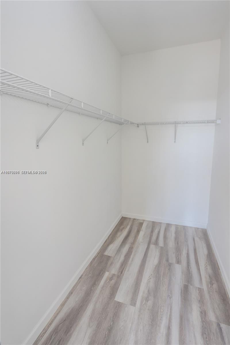 10 Aragon Ave #804, Coral Gables FL 33134