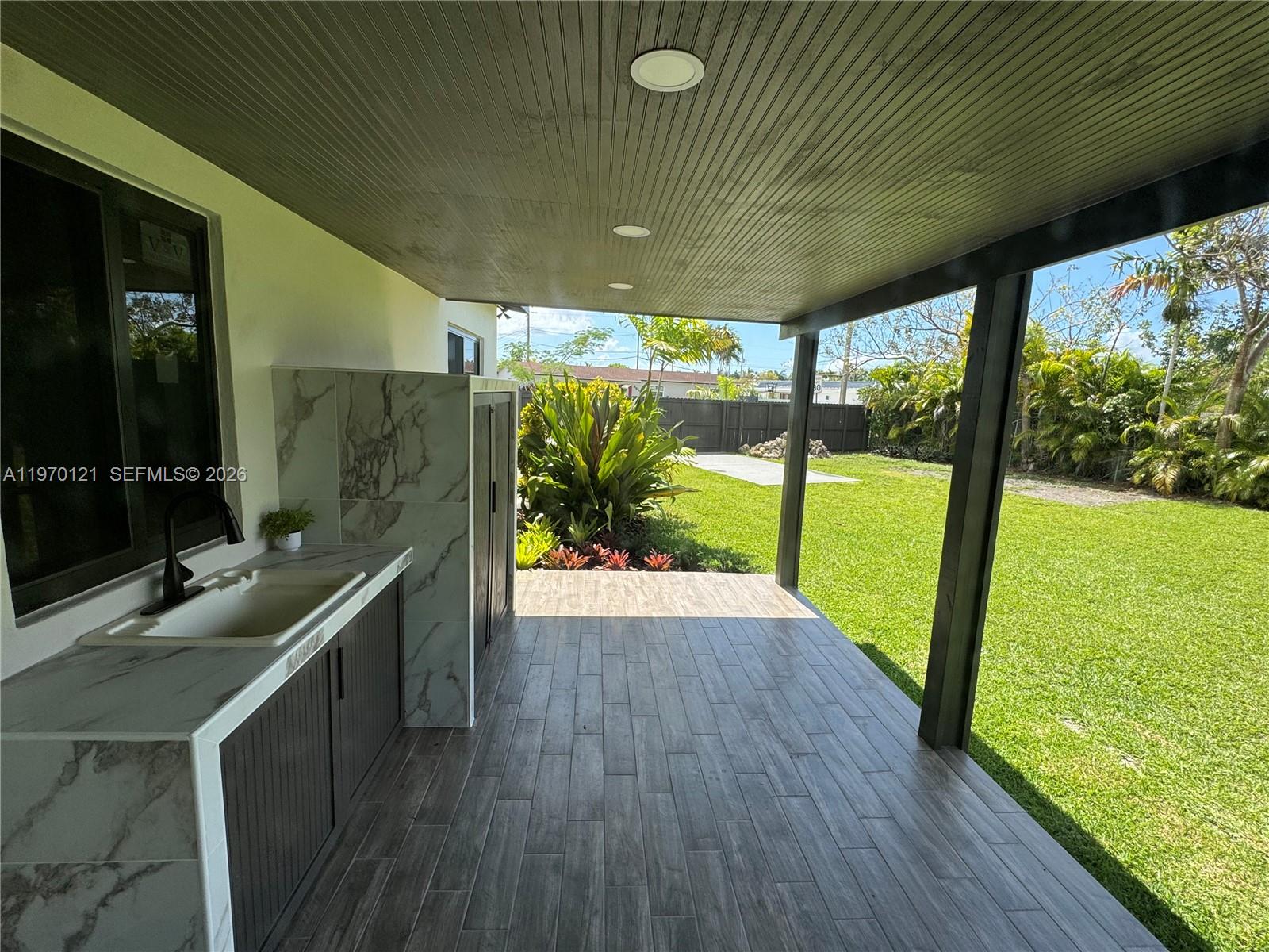 8400 SW 46th St, Miami FL 33155