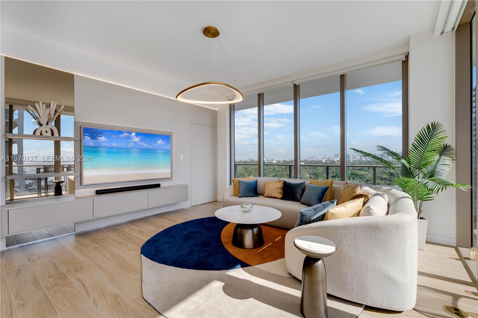 2678 Tigertail Ave #1410, Miami FL 33133