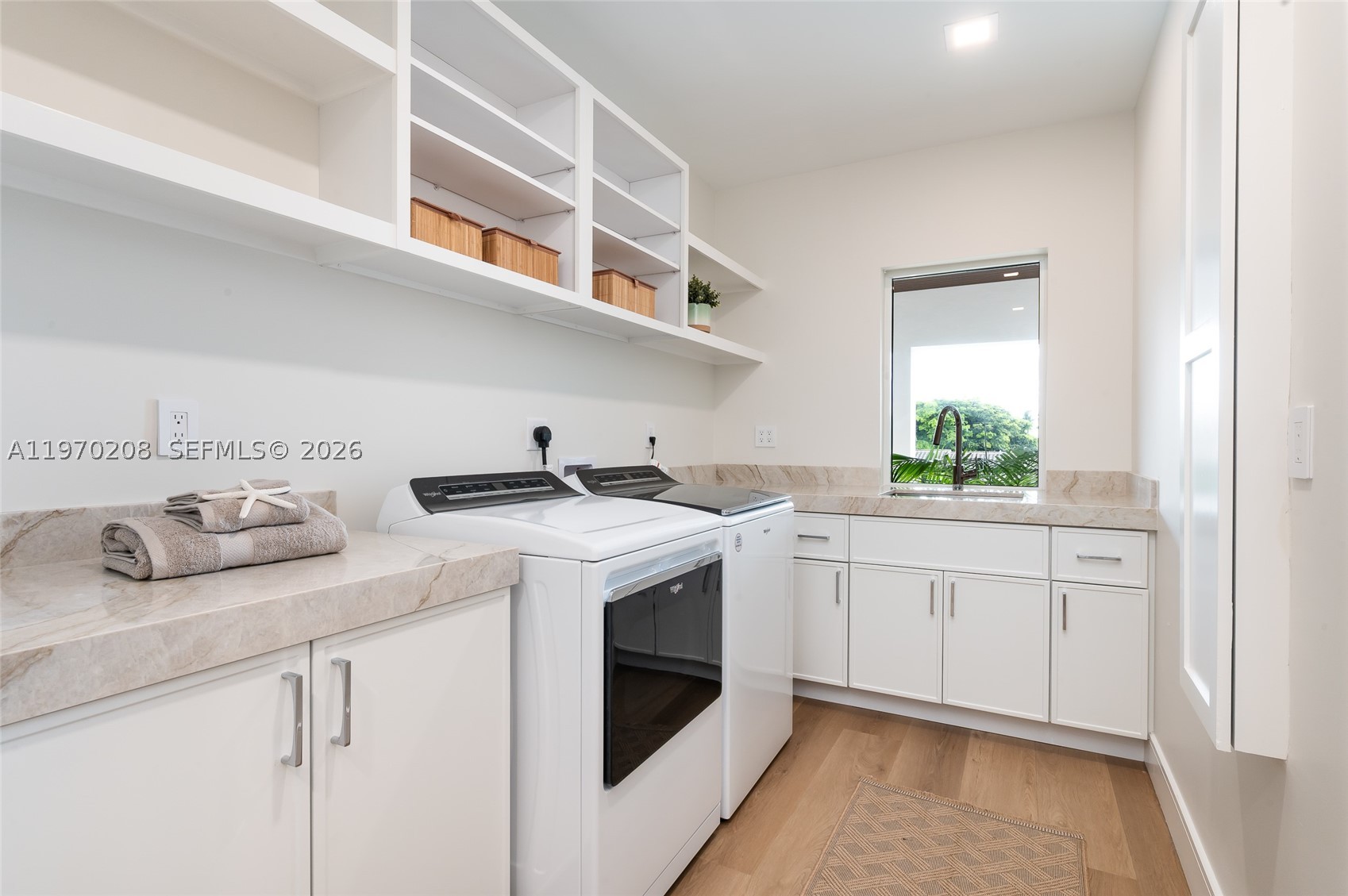 3740 NE 29th Ave, Lighthouse Point FL 33064